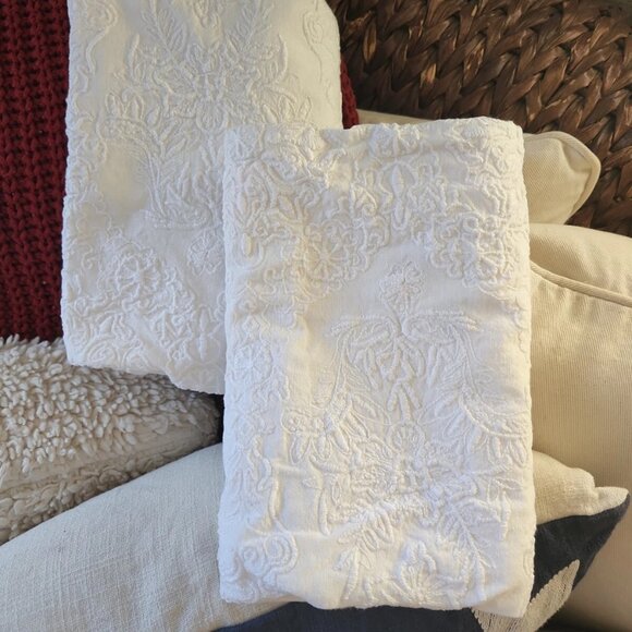 Rare Pottery Barn Adette White Embroidered Standard Shams set of 2 - Picture 3 of 5